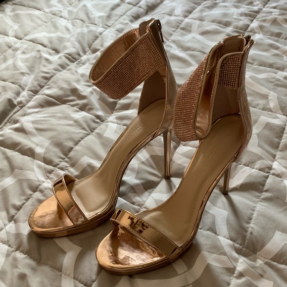 gold heels size 11